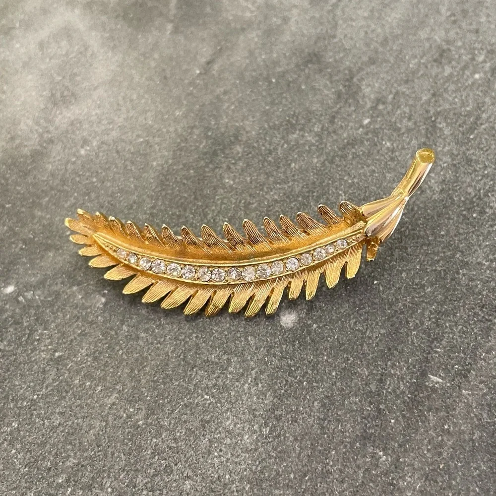 Vintage Coro Gold Feather Crystal Brooch